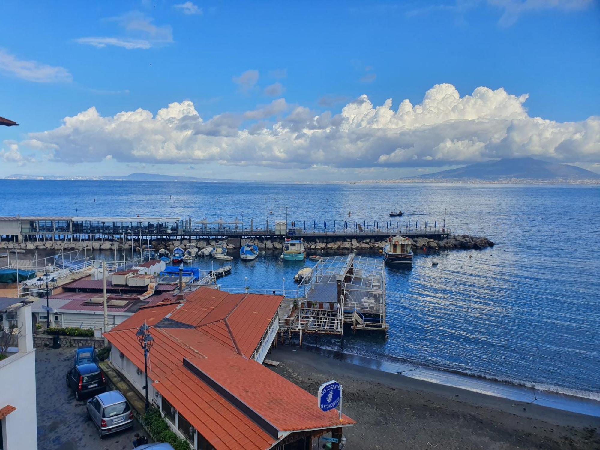 Il Borgo Antico Sorrento Sea View Apartment Exterior photo